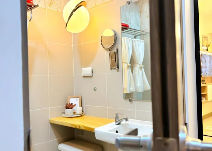 Asfranz L Wi-fi & Netflix I S Res B1208 Apartment